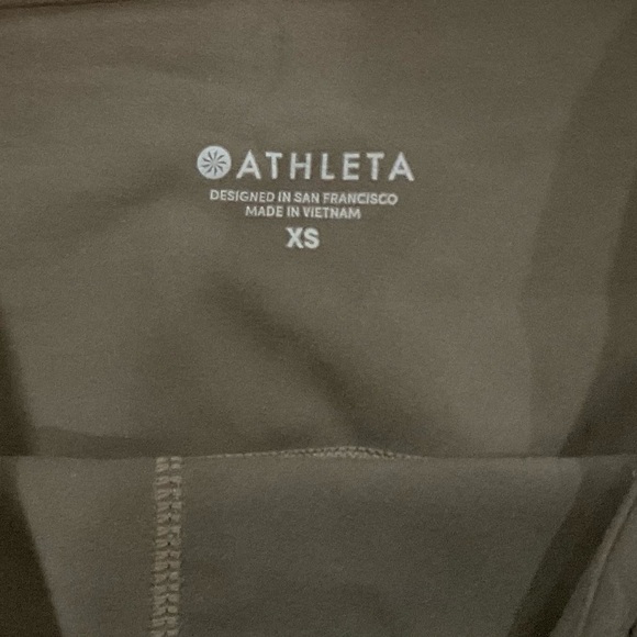 Athleta Elation Capri Legging in Powervita in Arbor Olive, Size XS - Picture 6 of 6